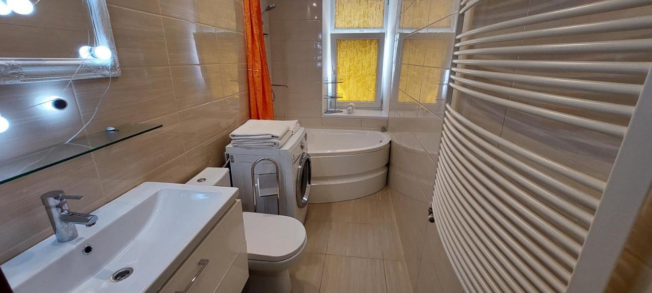 Parkcosylux Two Bedrooms Apart Free Parking Riga Ngoại thất bức ảnh